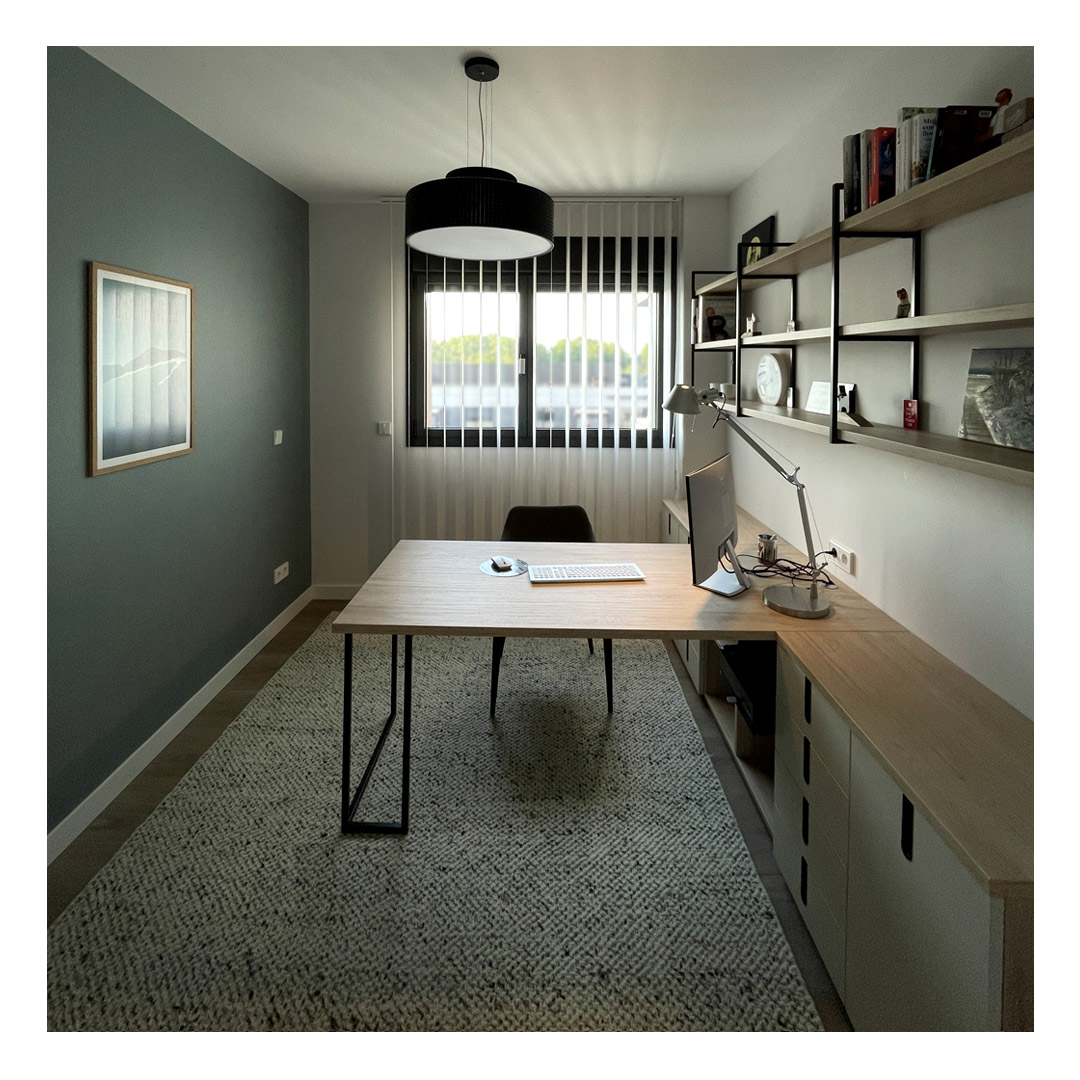 DESPACHO EN CASA PARA DOS - olut  Despacho en casa, Diseño de oficina en  casa, Diseño de estudio en casa